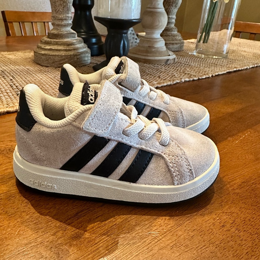 Adidas Kids Sneakers - Beige and Black